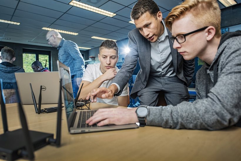 Alumni MBO College Hilversum_Blijf betrokken
